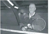 Kouvolan Tennishallin suunnitellut arkkitehti Kari Karjalainen